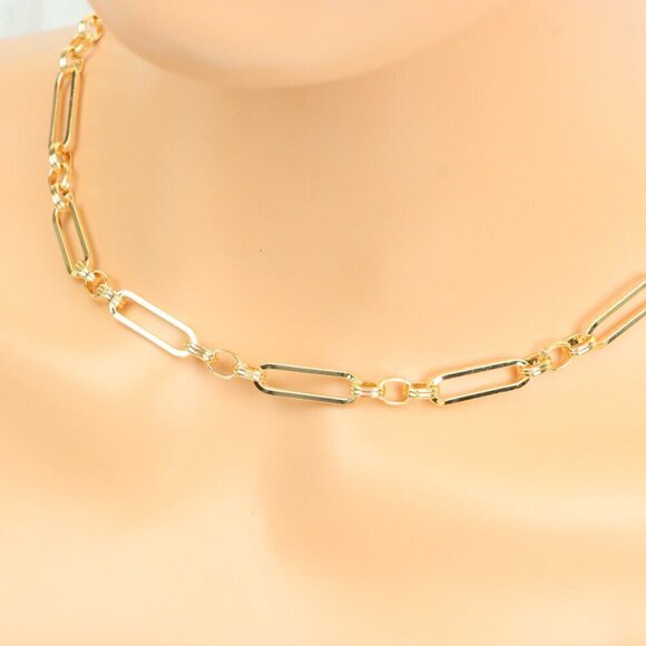 "Minimalist & Elegant Necklace Chain – Perfect for Women & Girls | UNVRC1516 - Picture 3 of 10